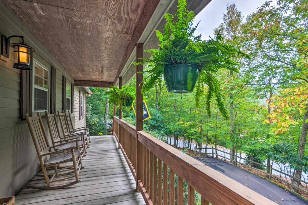 Stunning Beech Mountain Cabin With Porch And Hearth Βίλα Εξωτερικό φωτογραφία